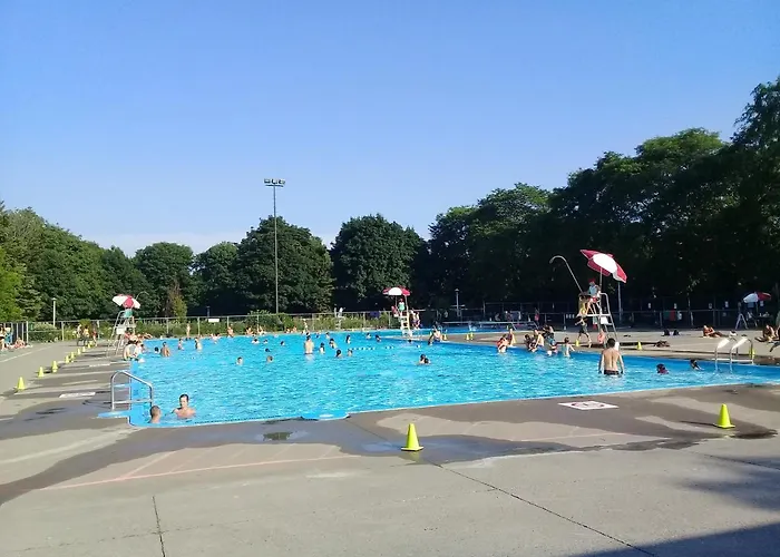 Montreal Vacation Rentals with pool