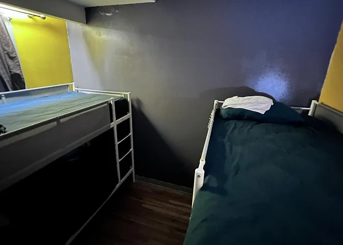Pied-A-Terre Mont-Royal Hostel Montreal