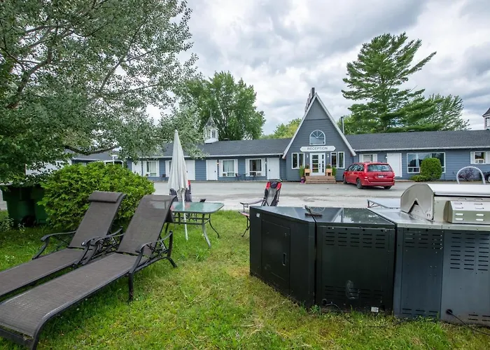 Motel Fleur De Lys Magog