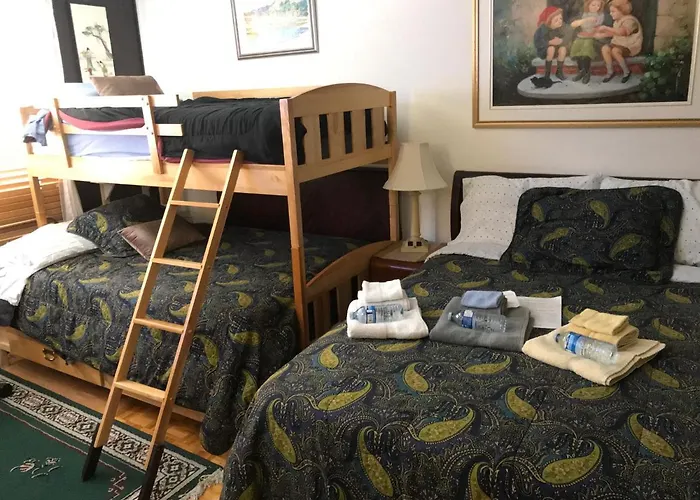 Repos & Manna Downtown Montreal Bed & Breakfast