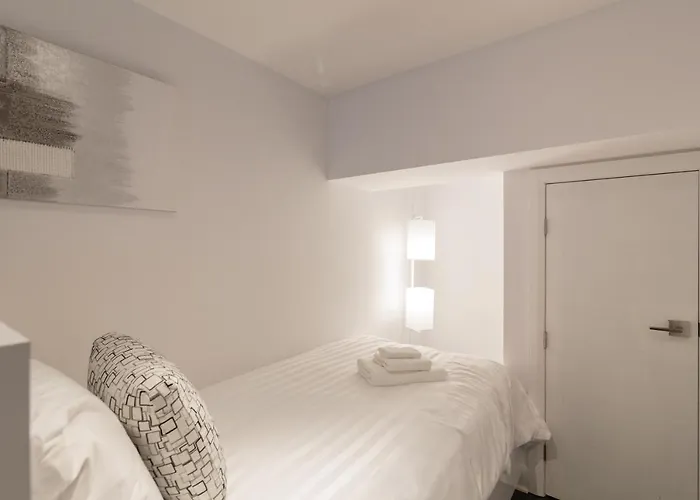 Montreal Villas