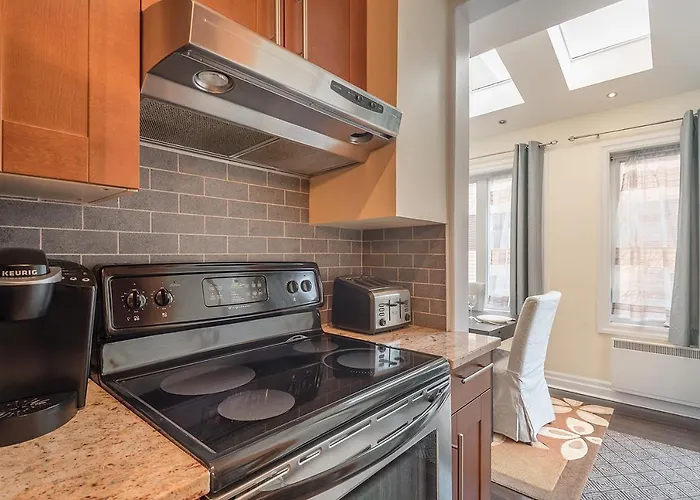 Apartment Et Studio Montreal