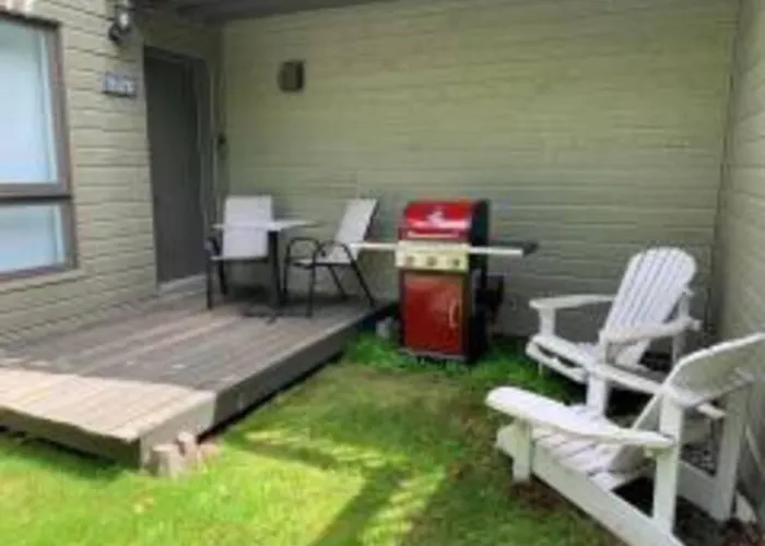 Le Petit Condo B - Ski In/ Ski Out Mont-Tremblant