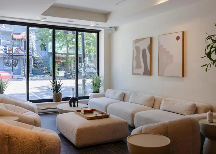 Montreal hotels near Museum of Contemporary Art