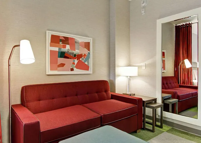 Dorval hotels near Fairview Shopping Centre