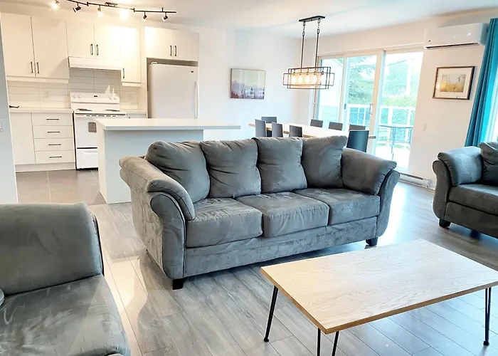 Quebec Villas