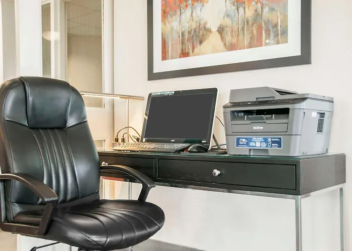 Brossard Hotels