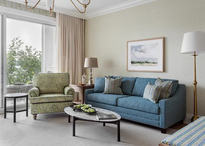 North Hatley Hotels