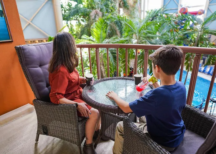 Quebec City Resorts and Hotels with Waterparks