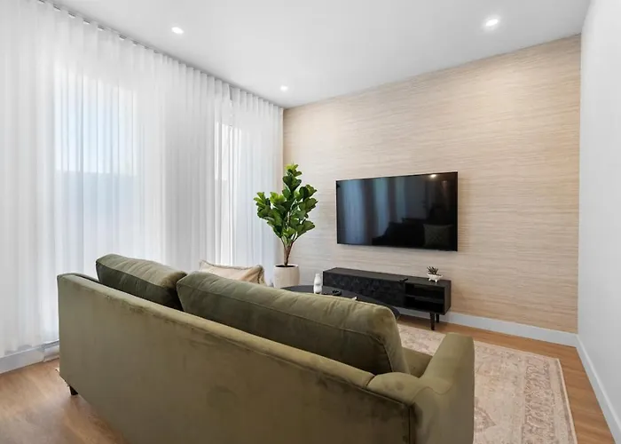Habitat Aparthotel Montreal