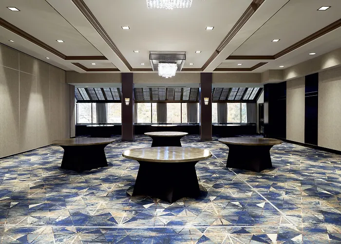 Dorval hotels near Museum of History and Heritage Dorval