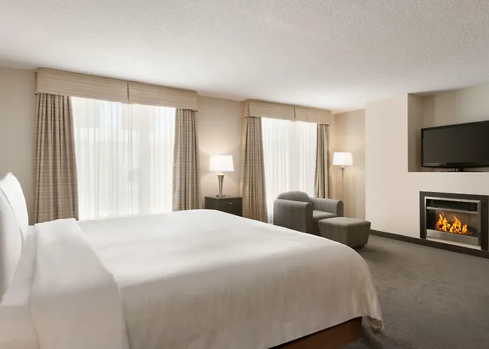 Montreal hotels near Old Port of Montreal