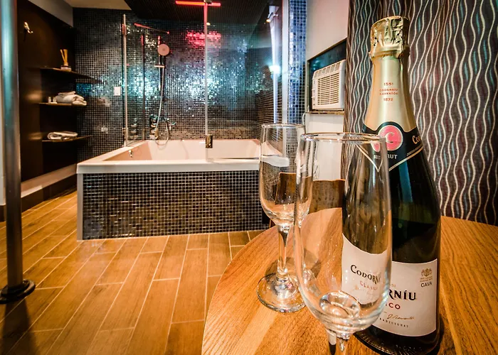 Olux Hotel-Motel-Suites Laval