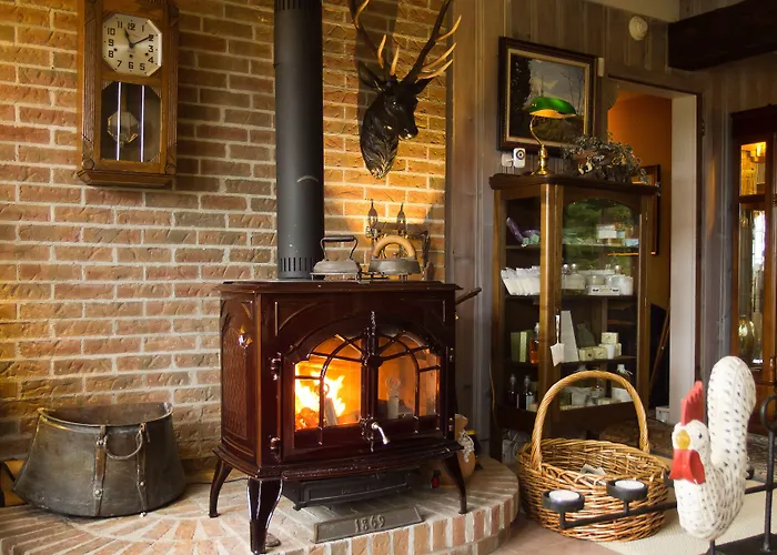 Le Petit Clocher Gite Touristique B & B Saint-Sauveur