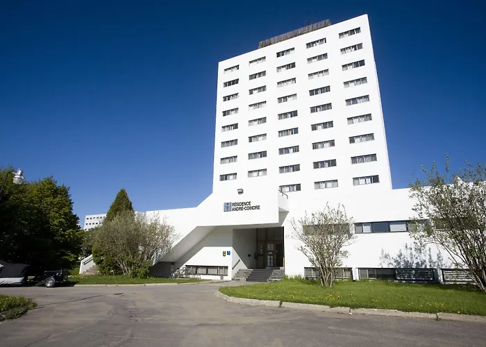Residences Campus Notre-Dame-De-Foy Saint-Augustin-de-Desmaures With Golf Course