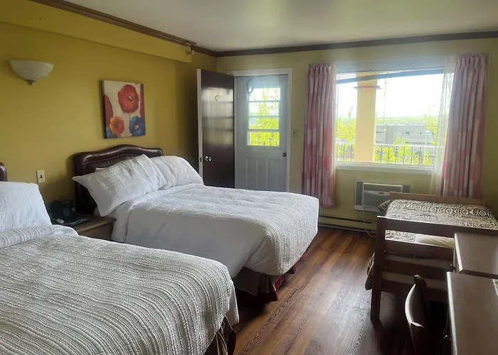 Hotel Motel Le Chateau Lac-Megantic