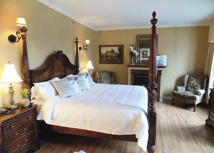 Saint-Eustache Hotels