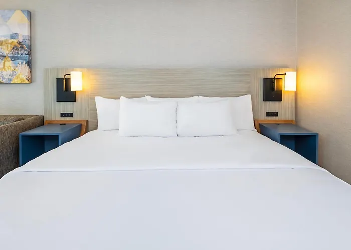 Laval Hotels