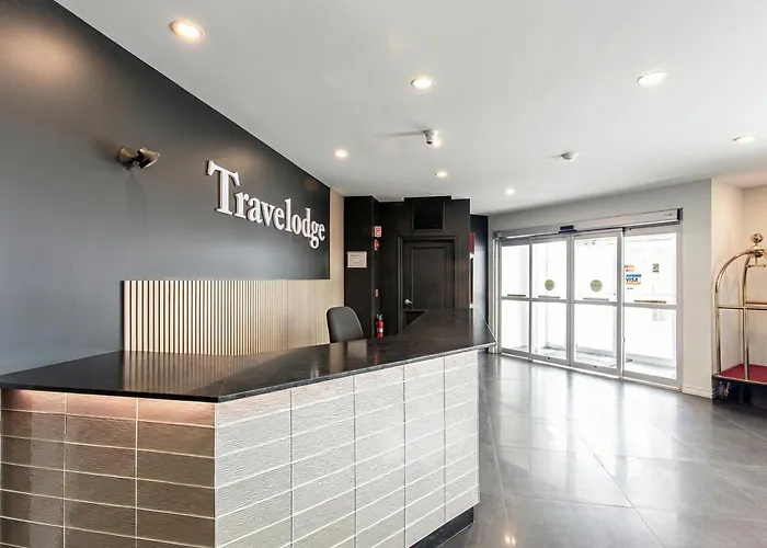 Rigaud Hotels