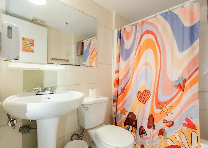 Montreal Hostels
