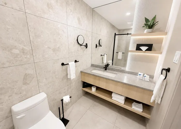 Joliette Hotels
