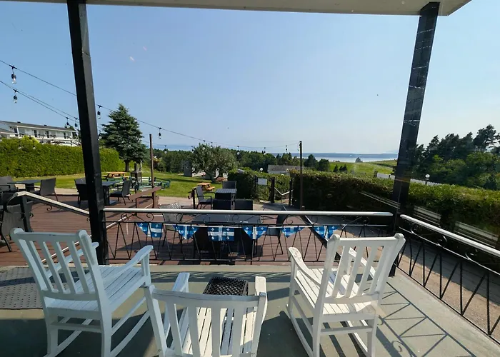 Ile d'Orleans Hotels
