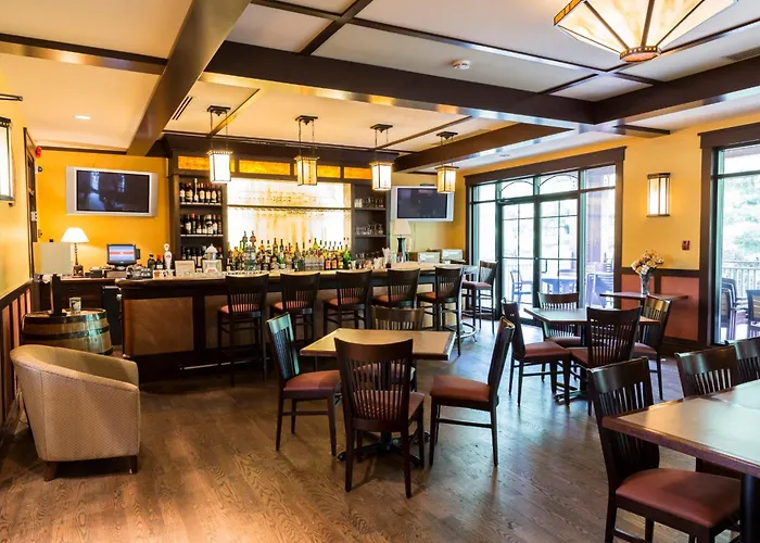 Saint-Bernard-de-Lacolle Hotels