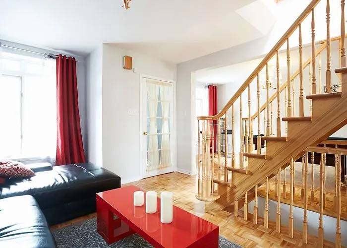 Holiday Cottages in Montreal