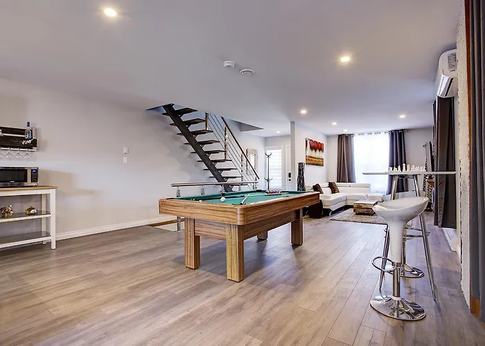 Modern Townhouse With Rooftop Deck Montreal