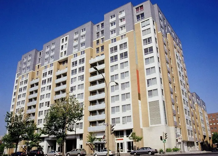Montreal Beach hotels