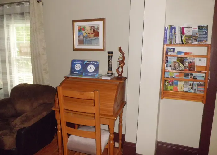 Au Coeur De Magog Bed & Breakfast