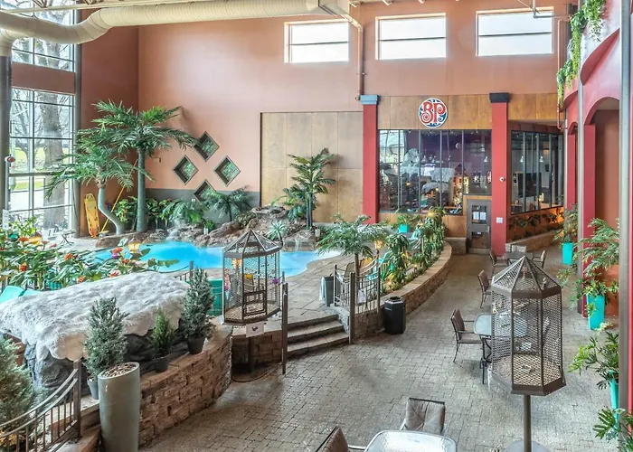 Quebec City Hotels With Pool