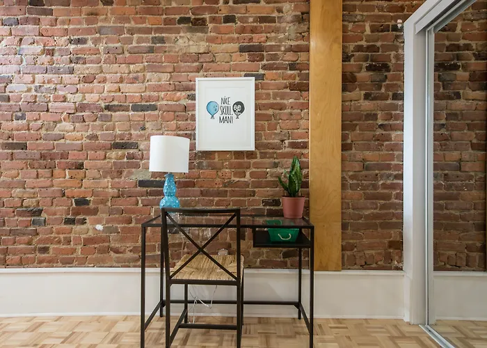 Pet friendly Sunny 4Br In Plateau By Sonder Hotel Montreal