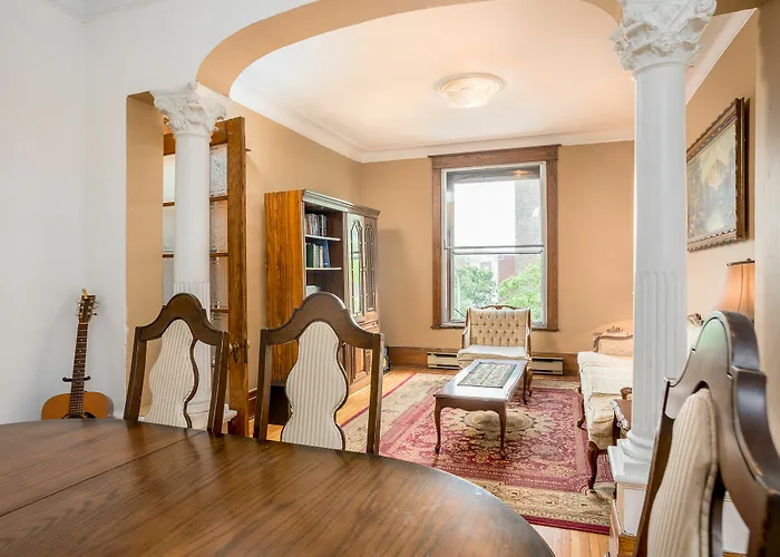 Pet friendly Classic 1Br In Mile End By Sonder Montreal