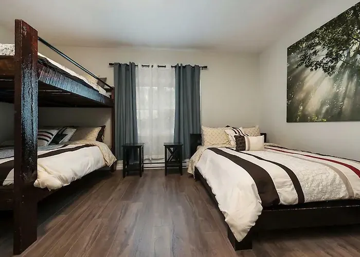 Spacious Townhouse With Rooftop Deck Montreal